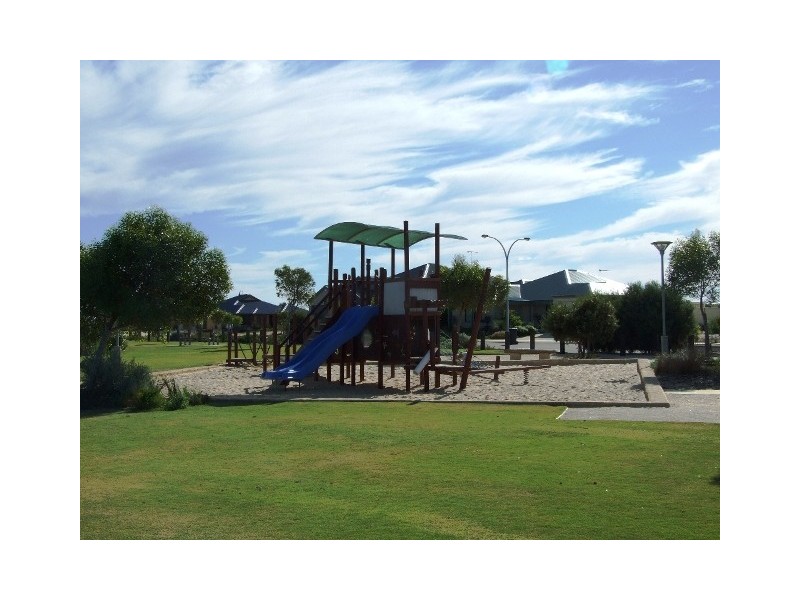 35 DRYANDRA BOULEVARD, Jurien Bay WA 6516