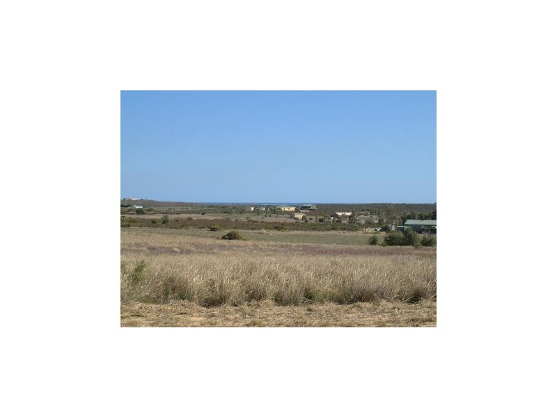 LOT 25 GERONIMO and Crn. CAMBEWARRA CRESCENT, Jurien Bay WA 6516