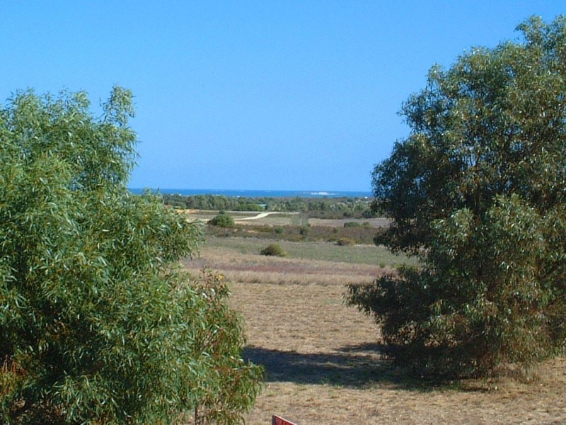 LOT 25 GERONIMO and Crn. CAMBEWARRA CRESCENT, Jurien Bay WA 6516