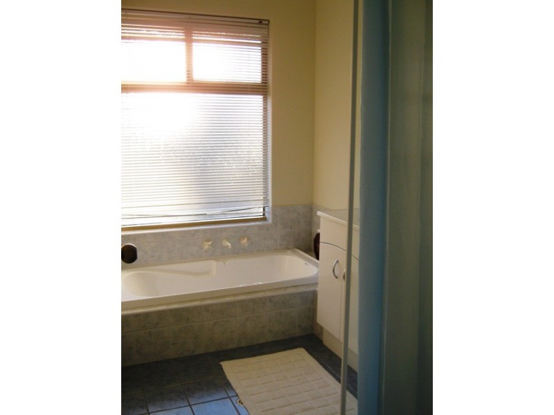 77 GERONIMO CRESCENT, Jurien Bay WA 6516