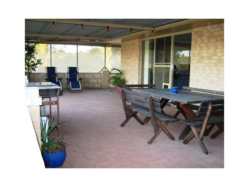 77 GERONIMO CRESCENT, Jurien Bay WA 6516