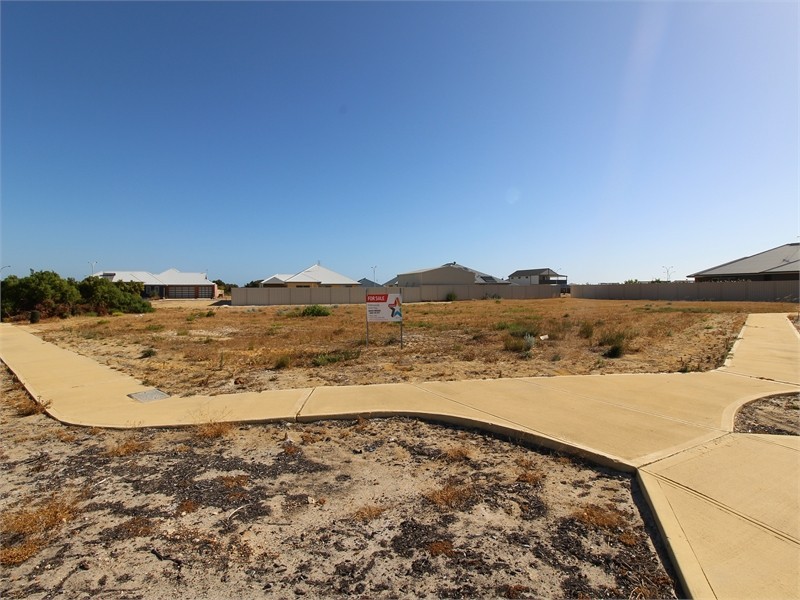 20 Crusoe Crescent Cnr Eden Way, Jurien Bay WA 6516