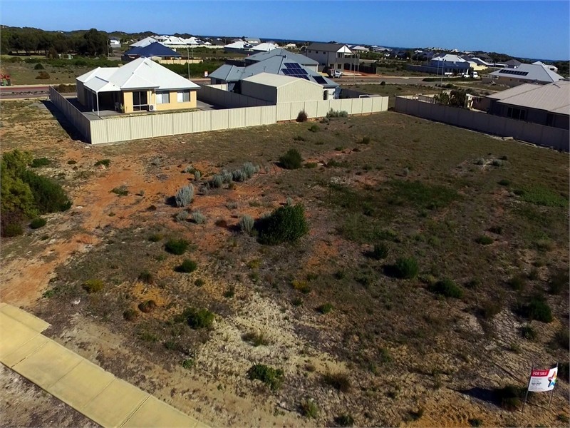 20 Crusoe Crescent Cnr Eden Way, Jurien Bay WA 6516