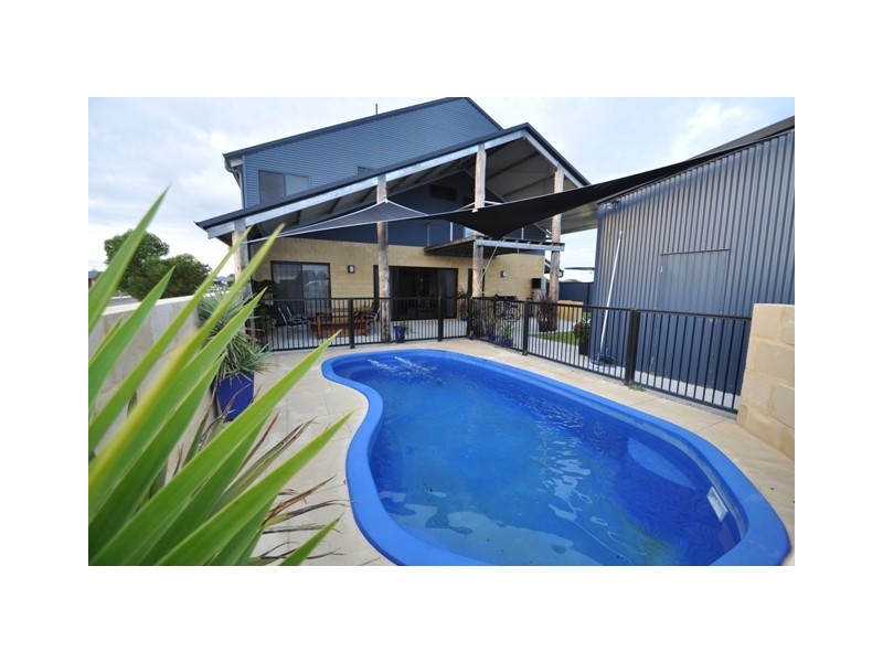 2 NEMCIA WAY, Jurien Bay WA 6516