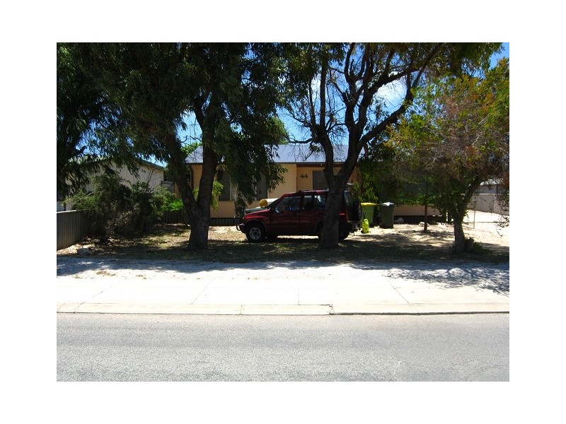 44 LESUEUR DRIVE, Jurien Bay WA 6516