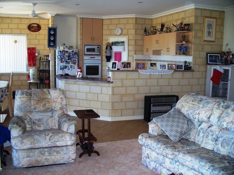 22 BLUEWATER DRIVE, Jurien Bay WA 6516