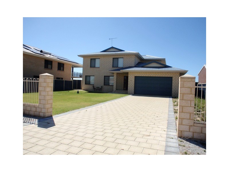 22 BLUEWATER DRIVE, Jurien Bay WA 6516