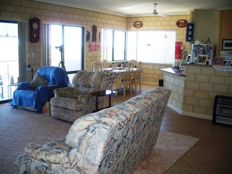 22 BLUEWATER DRIVE, Jurien Bay WA 6516