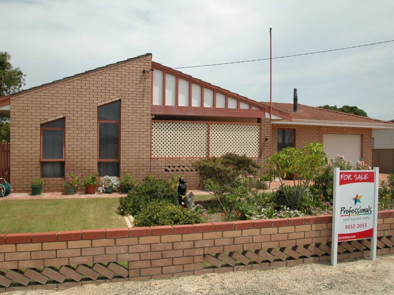 30 LESUEUR DRIVE, Jurien Bay WA 6516