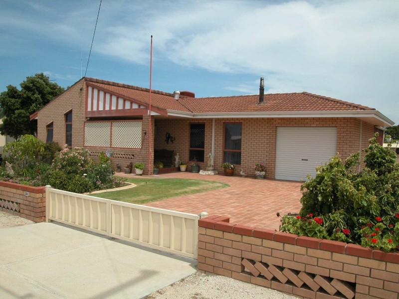 30 LESUEUR DRIVE, Jurien Bay WA 6516