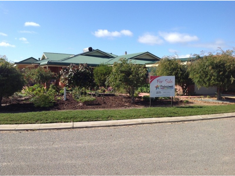 20 Heales Way, Green Head WA 6514