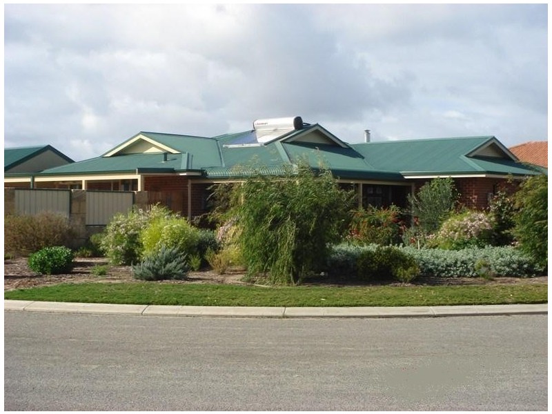 20 Heales Way, Green Head WA 6514