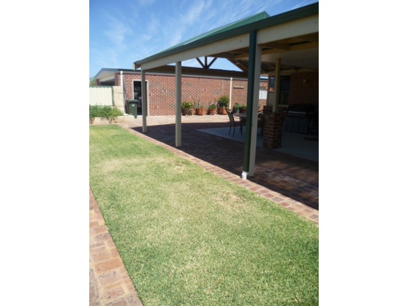 20 Heales Way, Green Head WA 6514