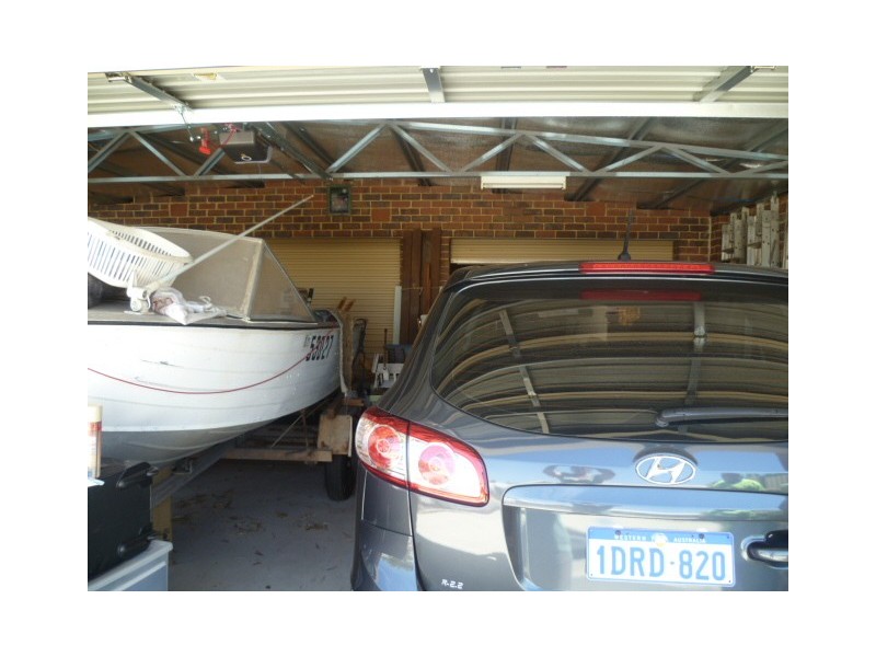 20 Heales Way, Green Head WA 6514