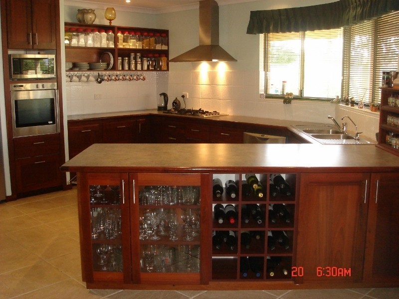 20 Heales Way, Green Head WA 6514