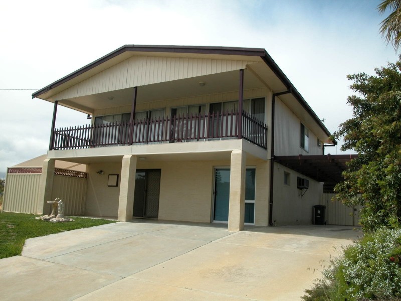 15 (LOT 2) PADBURY STREET, Jurien Bay WA 6516