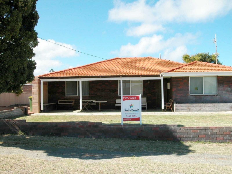 21 LINDSAY STREET, Jurien Bay WA 6516