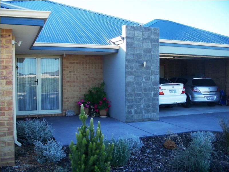 18 DRYANDRA BOULEVARD, Jurien Bay WA 6516