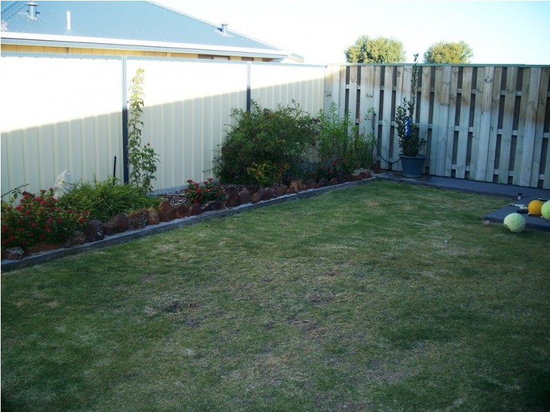 18 DRYANDRA BOULEVARD, Jurien Bay WA 6516