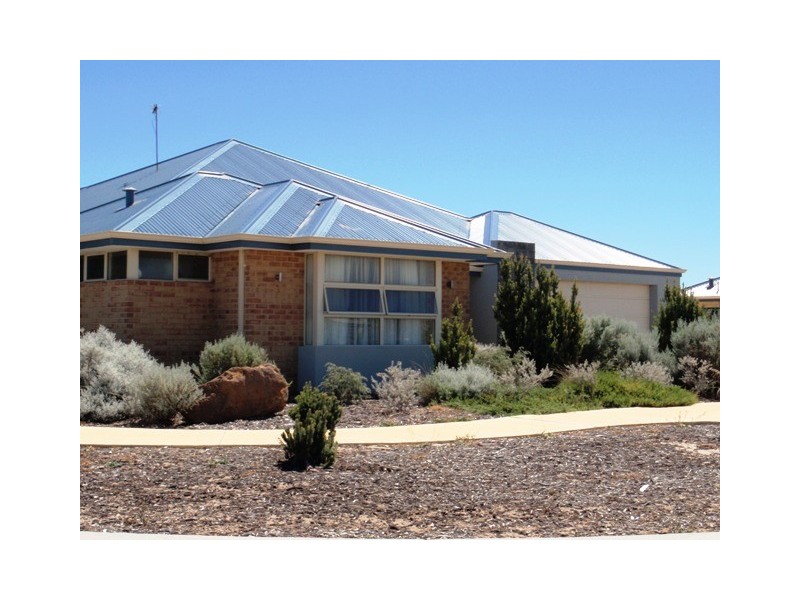 18 DRYANDRA BOULEVARD, Jurien Bay WA 6516