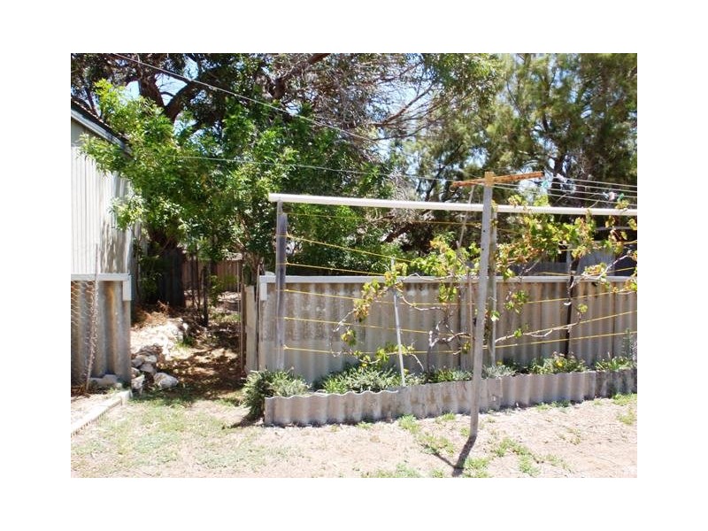 25 WESTON STREET, Cervantes WA 6511