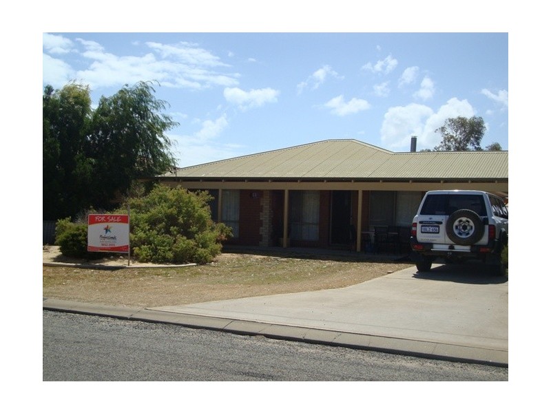 13 Tamarisk St, Leeman WA 6514