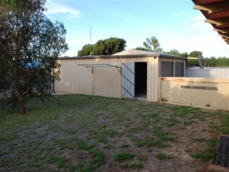 13 Tamarisk St, Leeman WA 6514