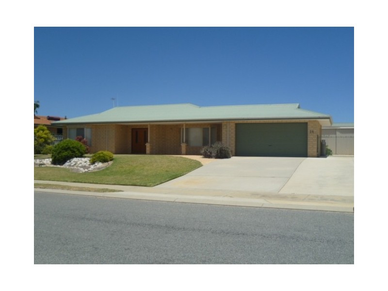 24 Hunter Cres, Green Head WA 6514