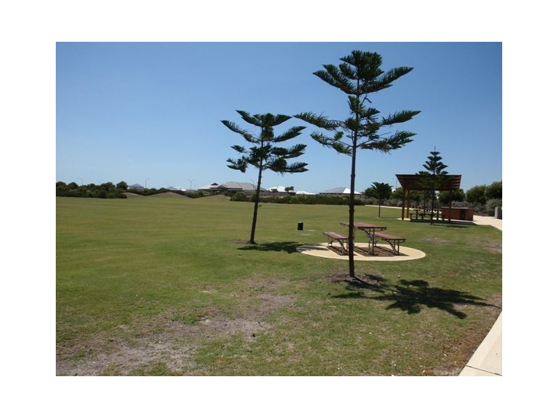 44 BETTONG AVENUE, Jurien Bay WA 6516