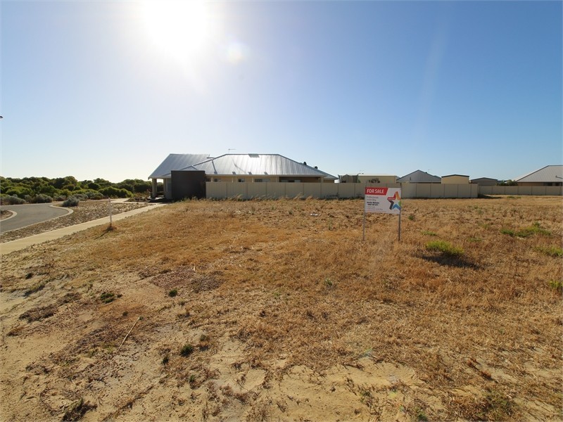 44 BETTONG AVENUE, Jurien Bay WA 6516