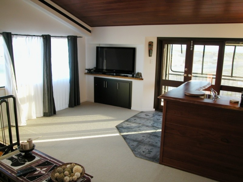 12 PINETREE CIRCUIT, Jurien Bay WA 6516