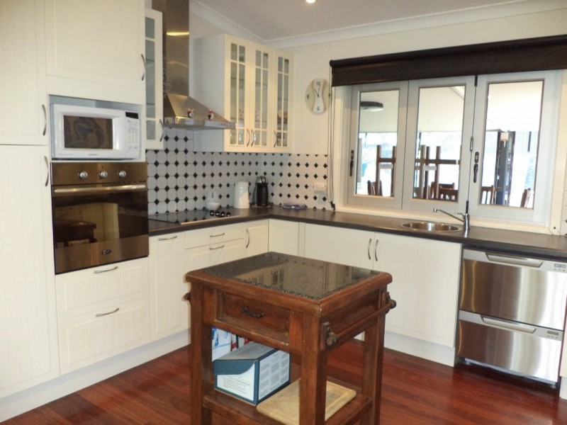 1/4 Heitman Close, Jurien Bay WA 6516