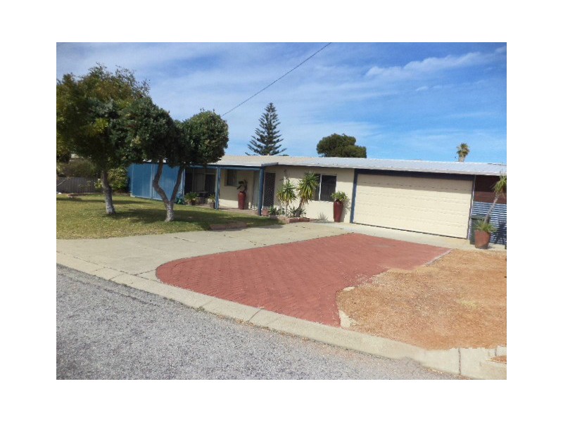 1/4 Heitman Close, Jurien Bay WA 6516
