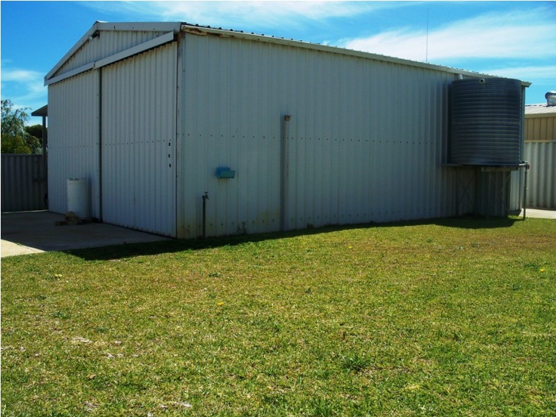 2 AVOCET STREET, Jurien Bay WA 6516