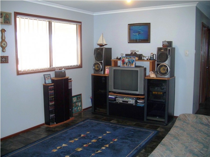 2 AVOCET STREET, Jurien Bay WA 6516