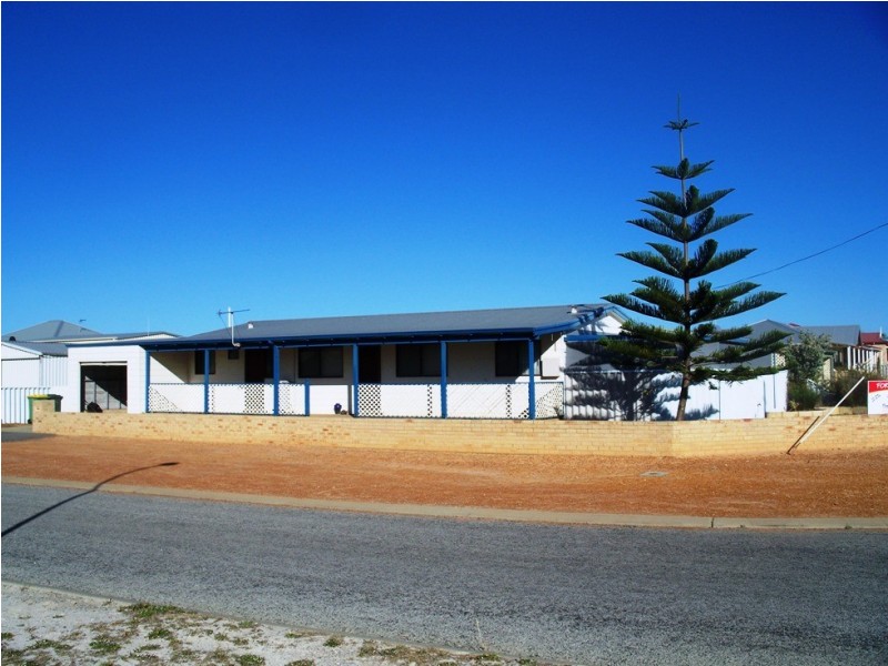 2 AVOCET STREET, Jurien Bay WA 6516