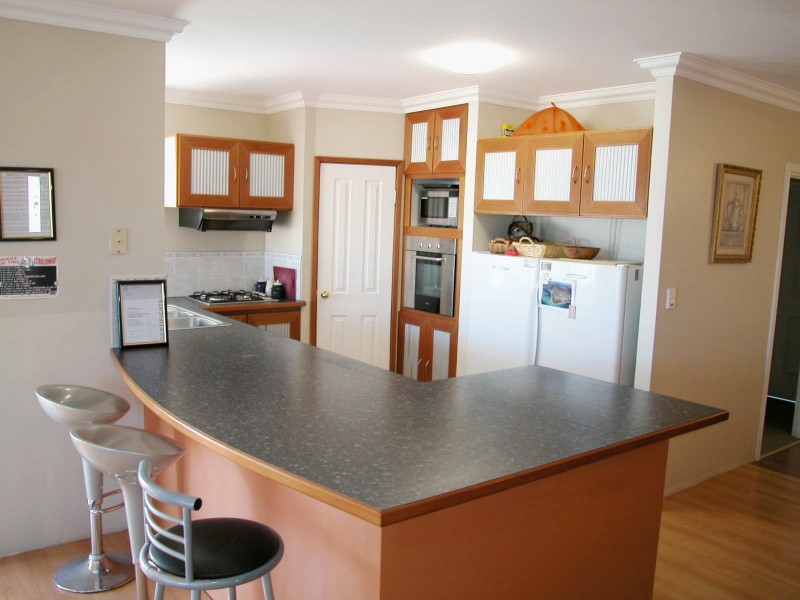 6 COUBROUGH PLACE, Jurien Bay WA 6516