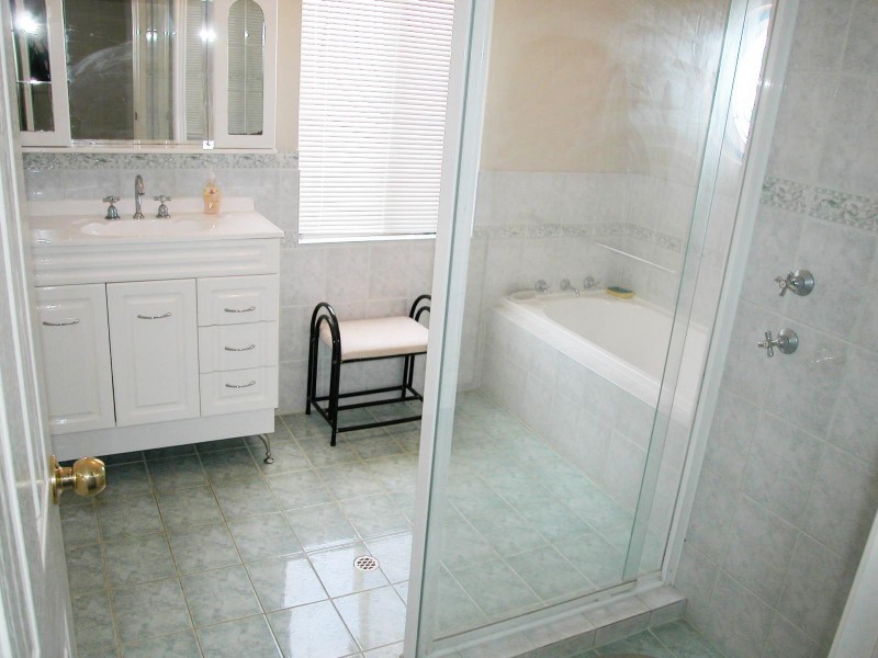 6 COUBROUGH PLACE, Jurien Bay WA 6516