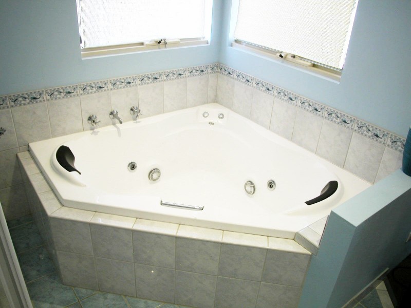 6 COUBROUGH PLACE, Jurien Bay WA 6516