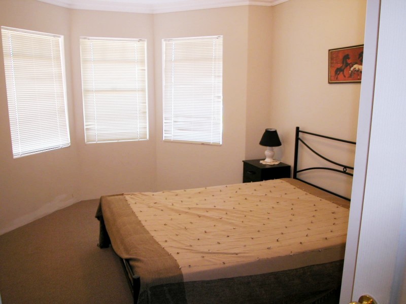 6 COUBROUGH PLACE, Jurien Bay WA 6516