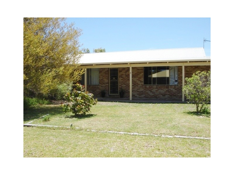 7 ESSEX STREET, Jurien Bay WA 6516