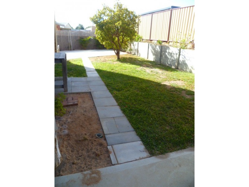 1/5 Hutchcraft Crt, Green Head WA 6514