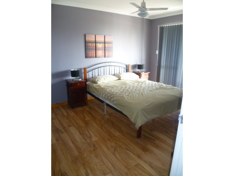 1/5 Hutchcraft Crt, Green Head WA 6514