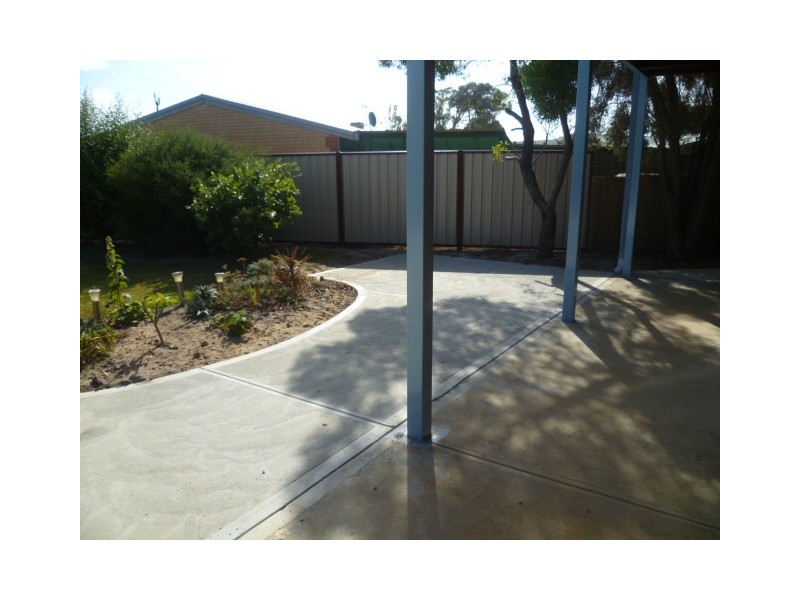 1/5 Hutchcraft Crt, Green Head WA 6514