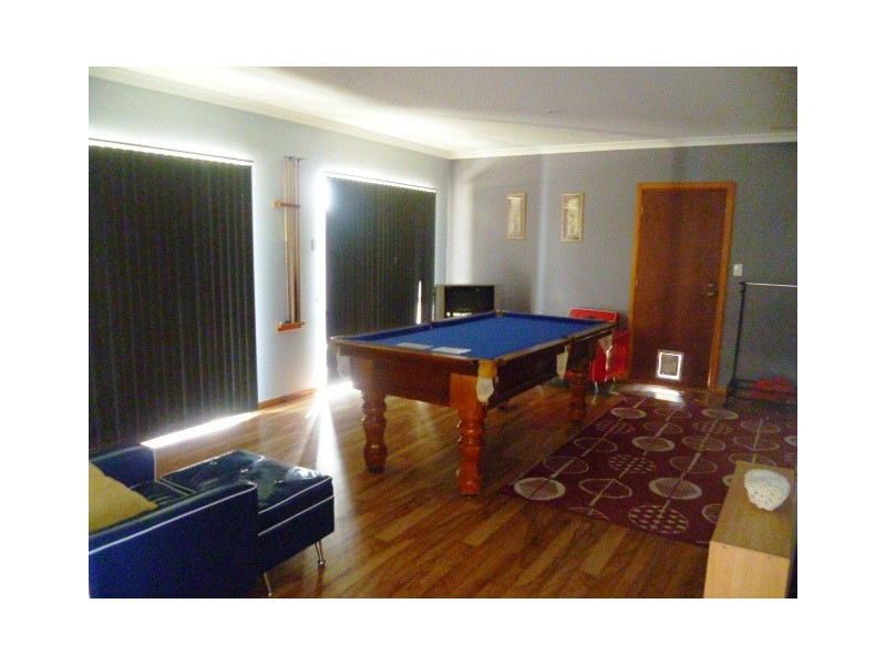 1/5 Hutchcraft Crt, Green Head WA 6514