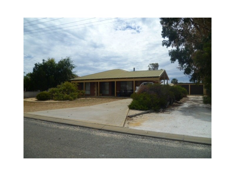 13 Tamarisk St, Leeman WA 6514