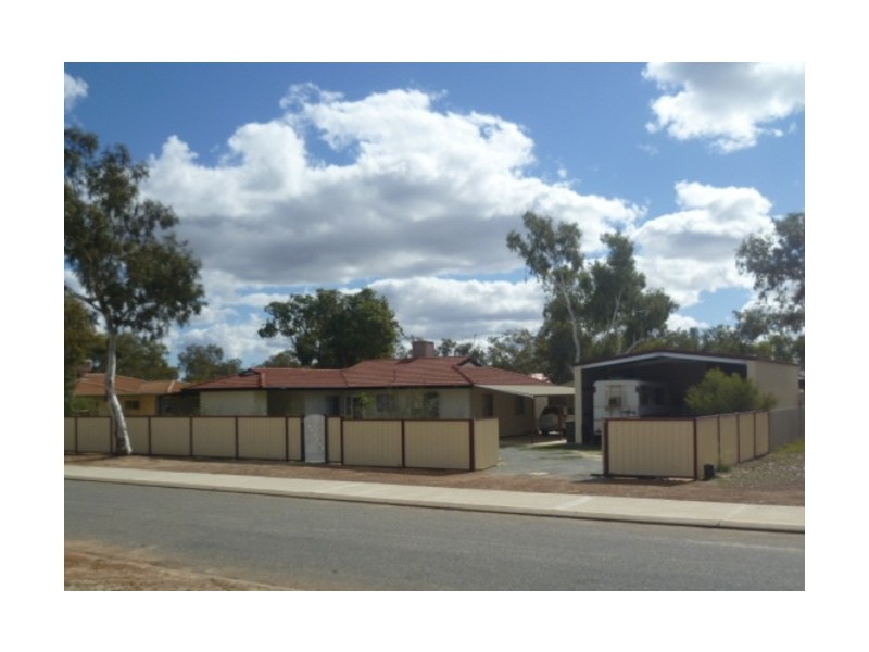 9 Cooper St, Eneabba WA 6518