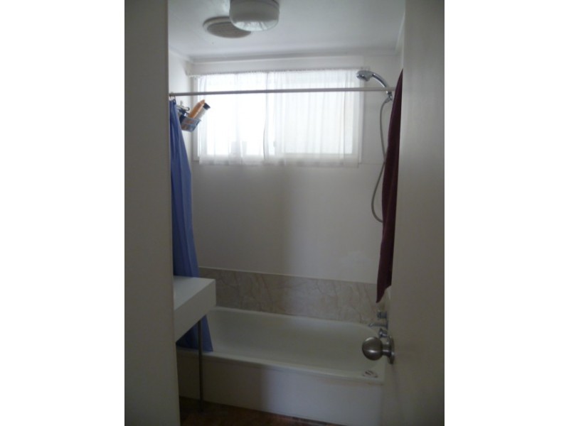 9 Cooper St, Eneabba WA 6518