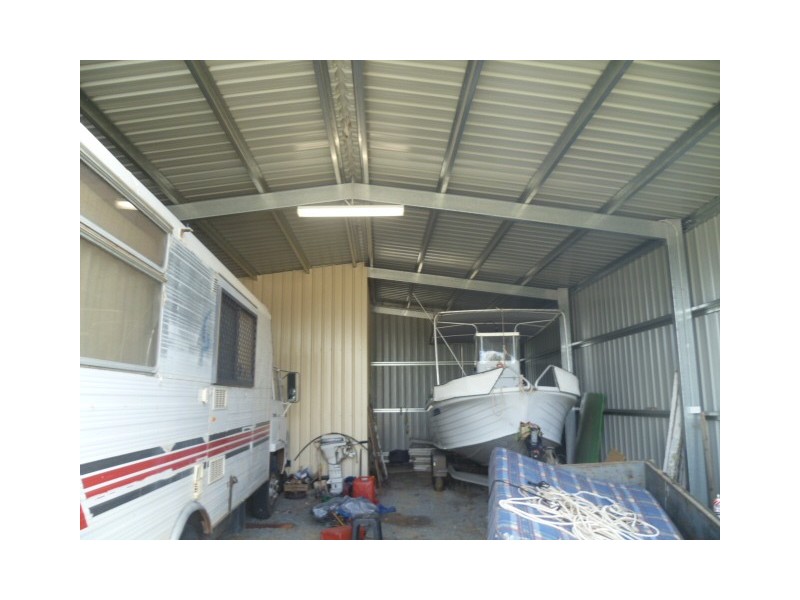 9 Cooper St, Eneabba WA 6518