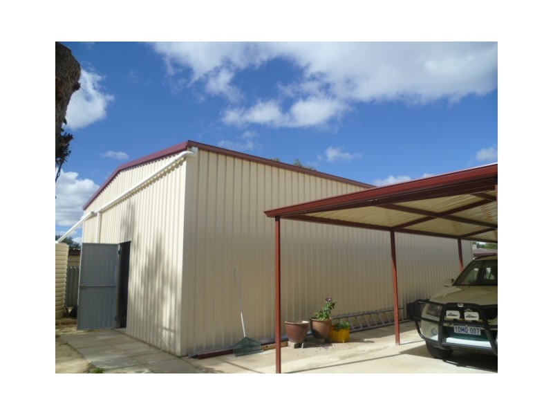 9 Cooper St, Eneabba WA 6518